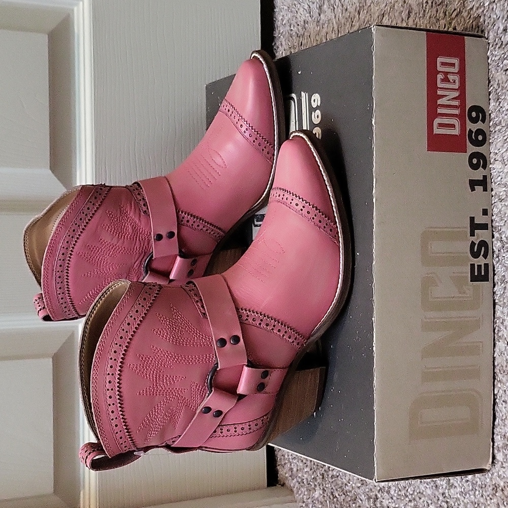Dingo Gummy Bear Pink Boots (NEW)